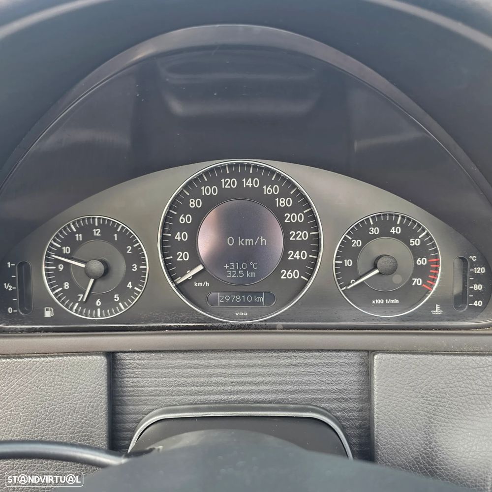 Mercedes-Benz CLK 200 K Avantgarde Aut. - 12