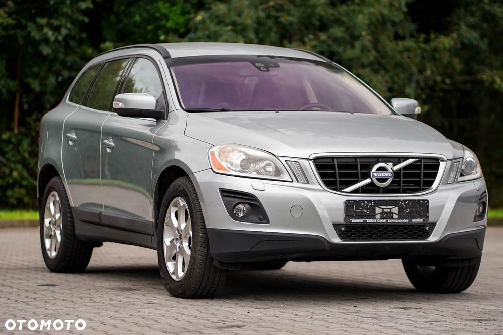 Volvo XC 60 D5 AWD - 6