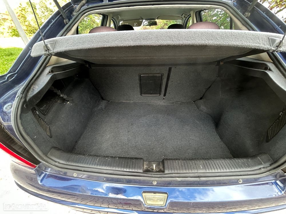 Opel Astra 1.2 Club - 6