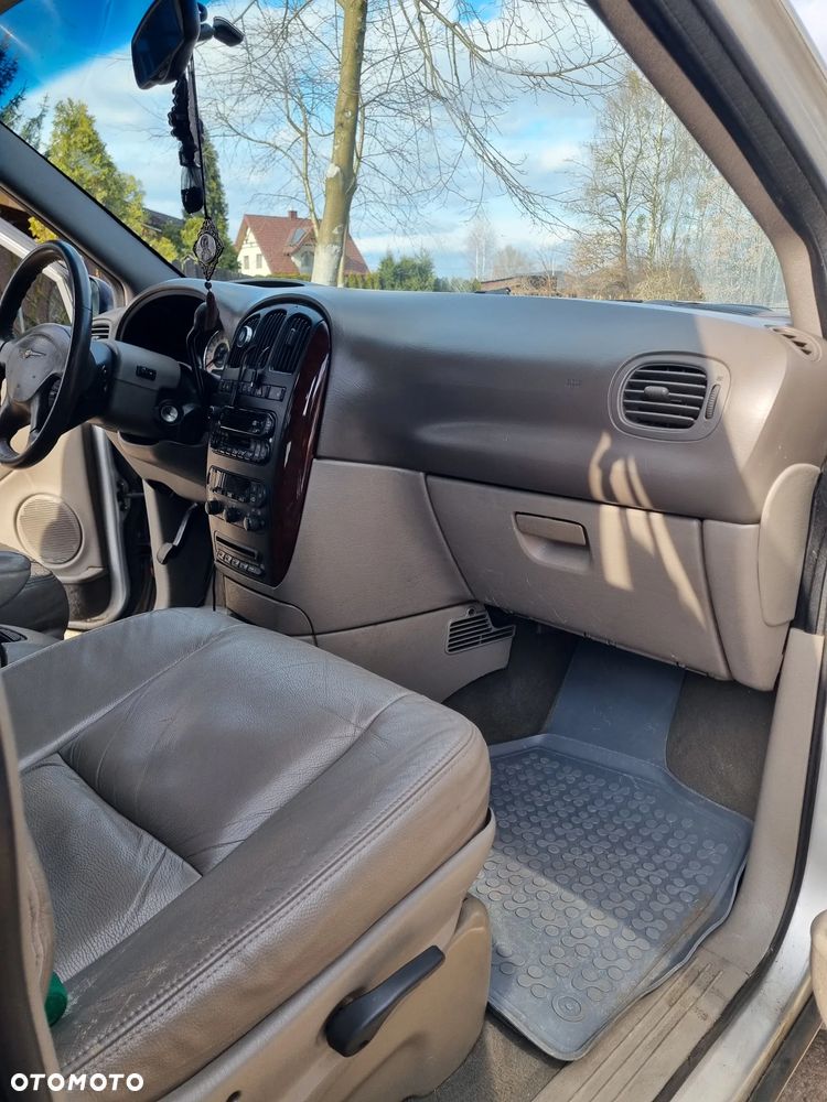 Chrysler Grand Voyager 3.3 Limited AWD - 11
