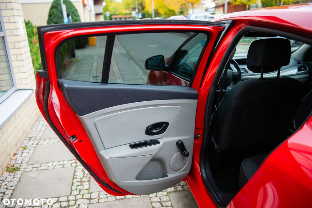 Renault Megane 1.6 16V 110 Dynamique - 20