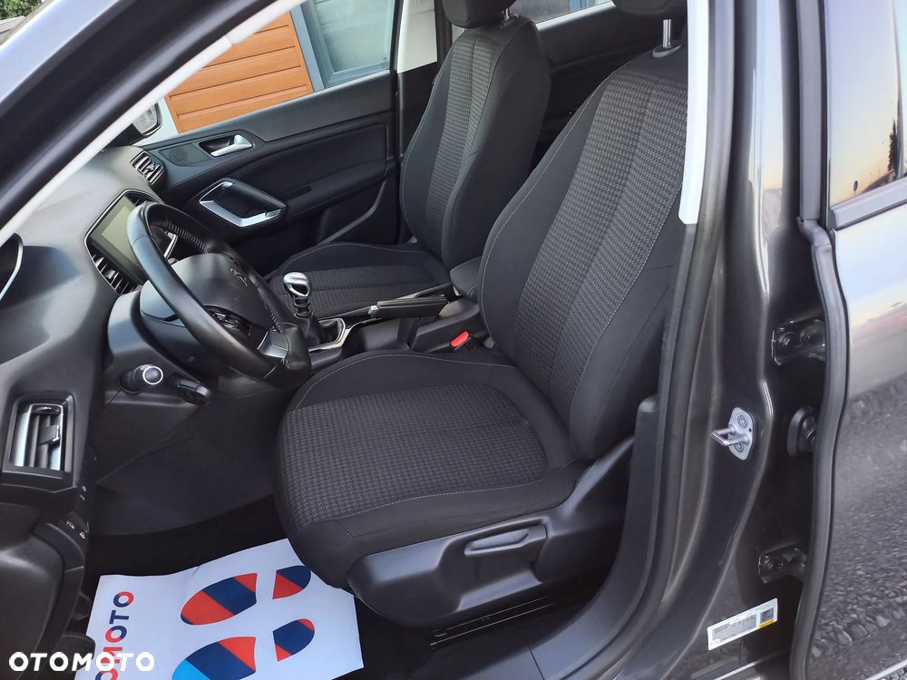 Peugeot 308 - 14