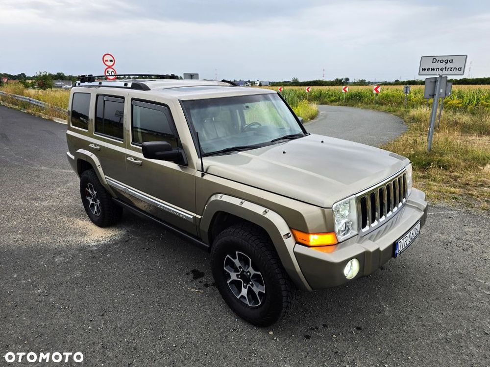 Jeep Commander 5.7 V8 HEMI Automatik Limited - 35