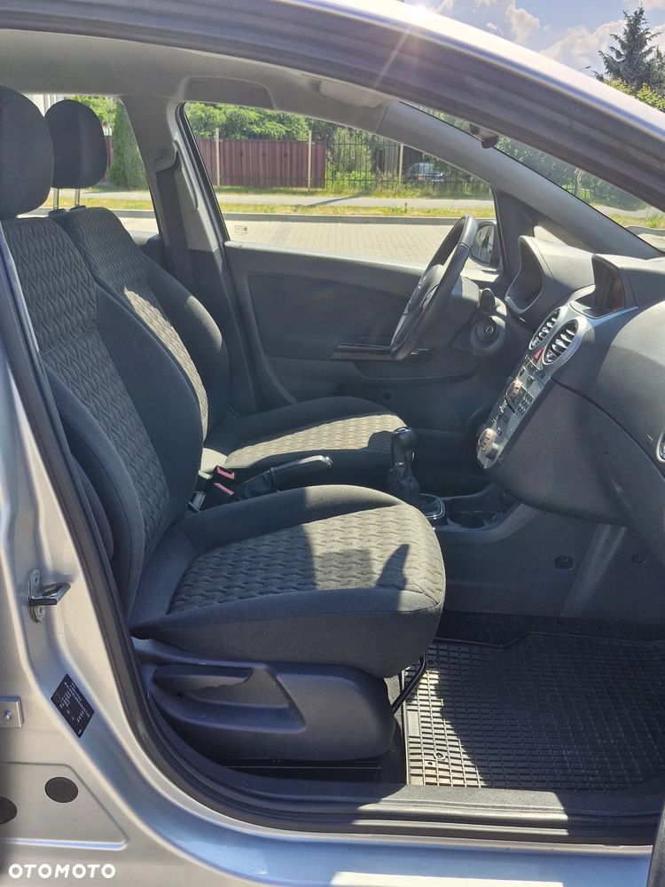 Opel Corsa 1.4 16V Active - 12