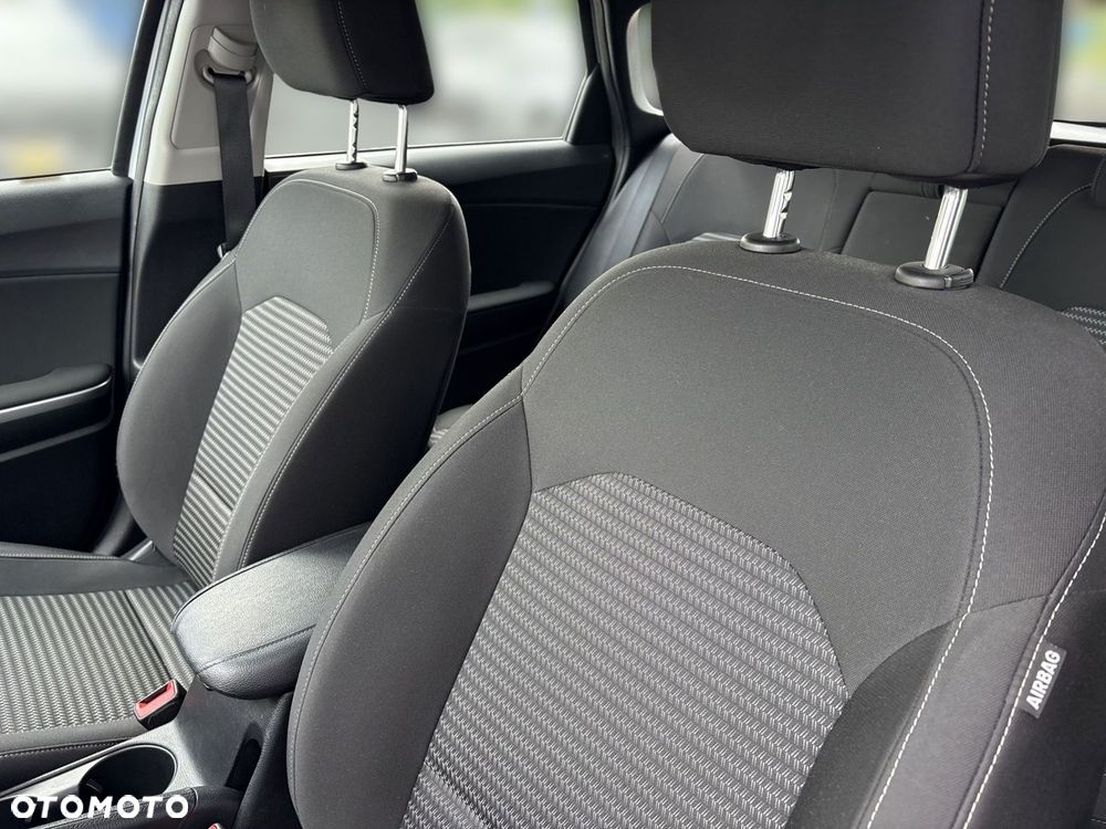 Kia Ceed 1.5 T-GDI M - 11