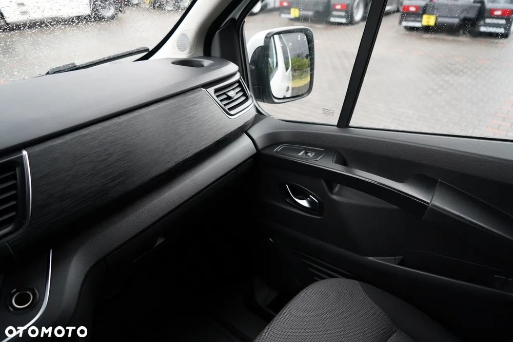 Renault TRAFIC III / BUS / 9 MIEJSC / PIERWSZY WŁAŚCICIEL / POLSKI SALON / 2022 ROK / - 28