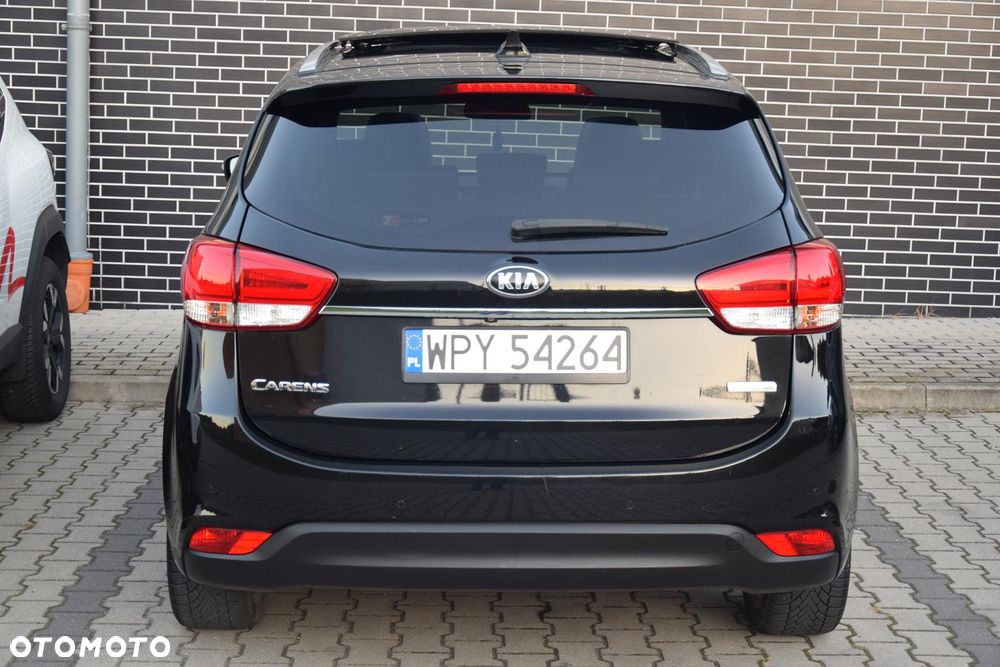 Kia Carens 1.7 CRDi 141 ISG Spirit - 24
