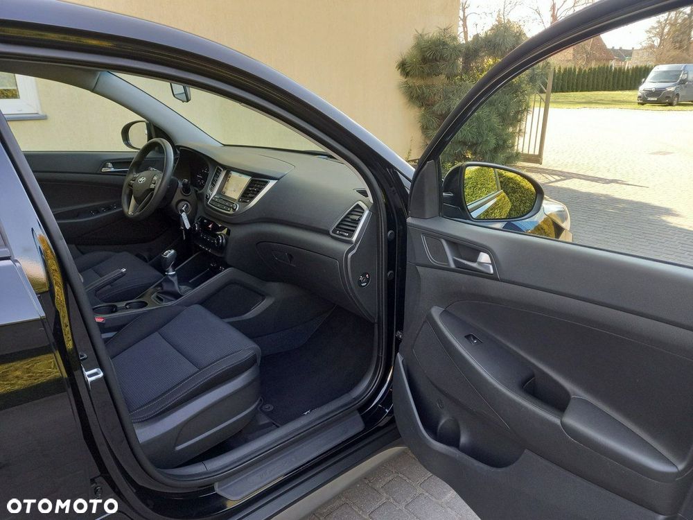 Hyundai Tucson blue 1.7 CRDi 2WD Trend - 23