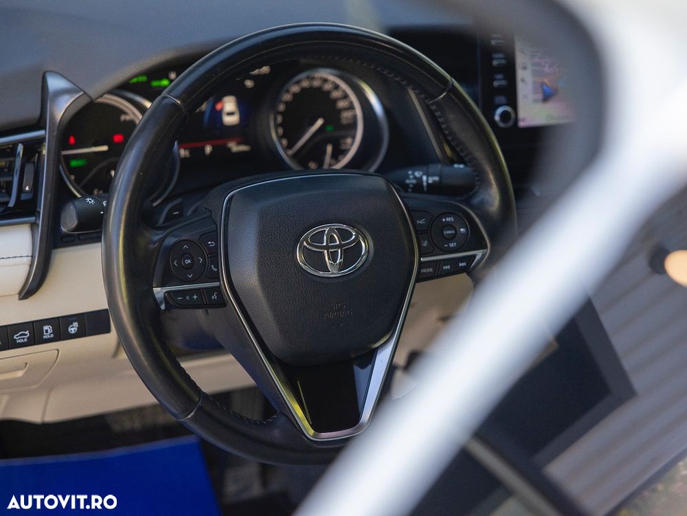 Toyota Camry 2.5 Hybrid Exclusive - 8