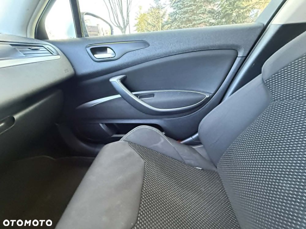 Citroën C5 2.0 HDi Confort - 25