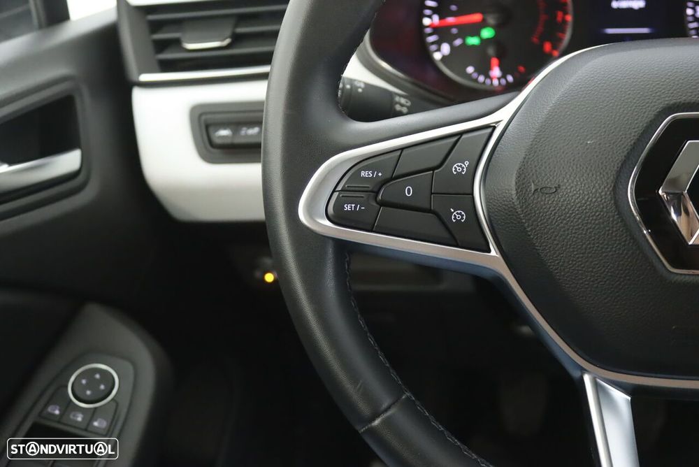 Renault Clio 1.0 TCe Evolution Bi-Fuel - 9