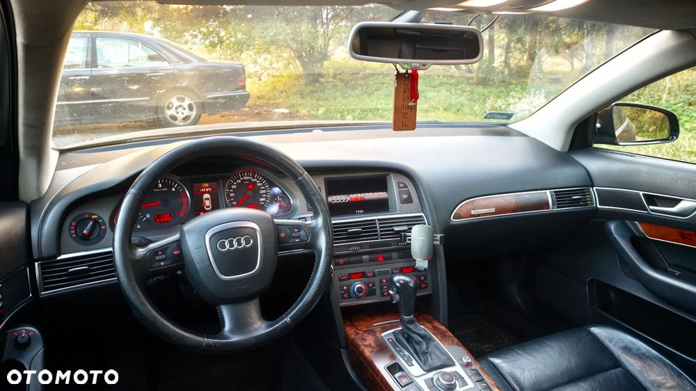 Audi A6 Avant - 14