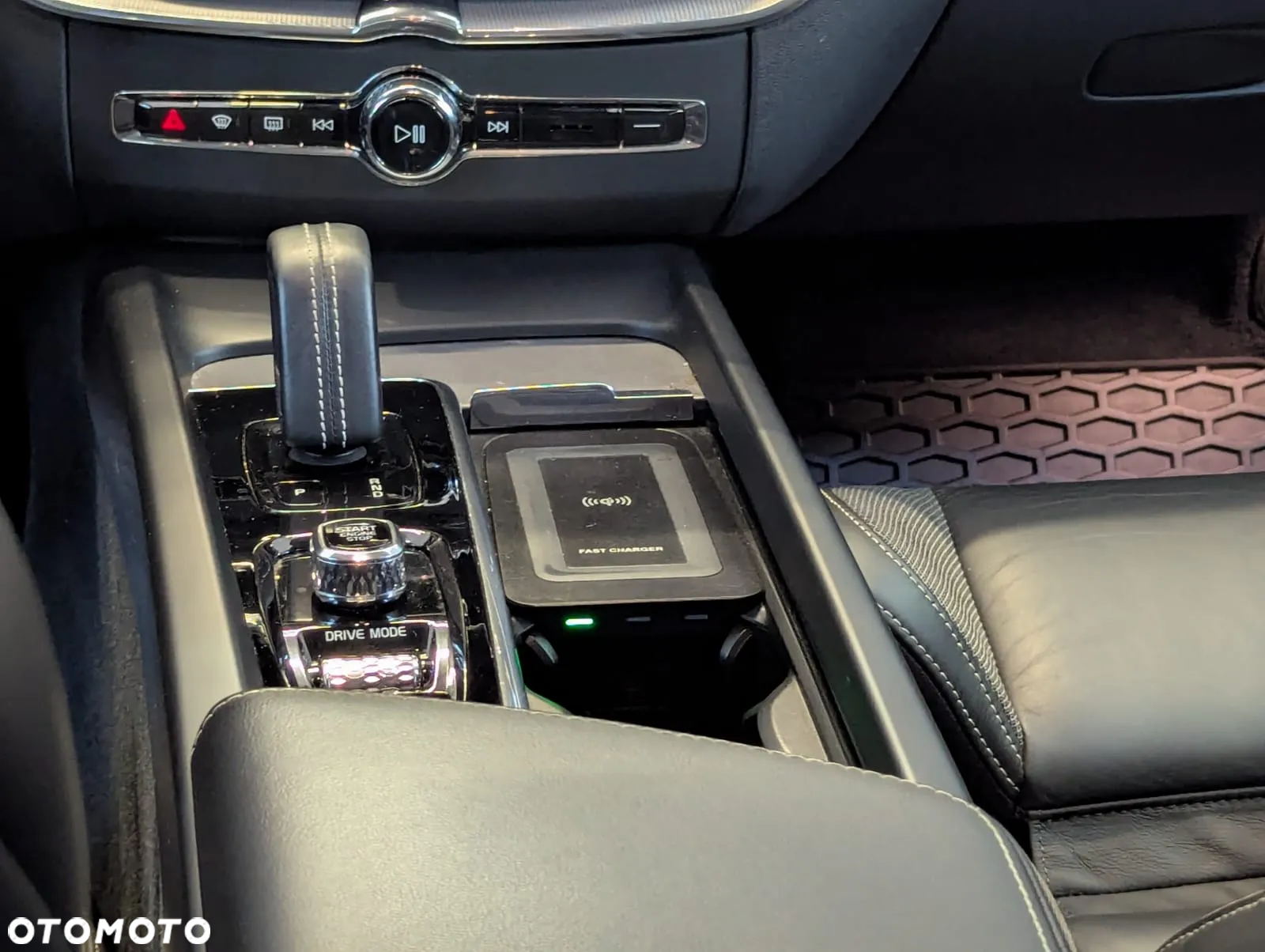 Volvo XC 60 B4 D AWD R-Design - 10