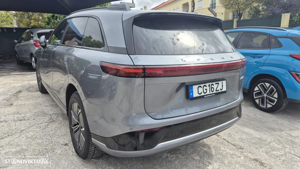 Xpeng G9 98 kWh Long Range - 13