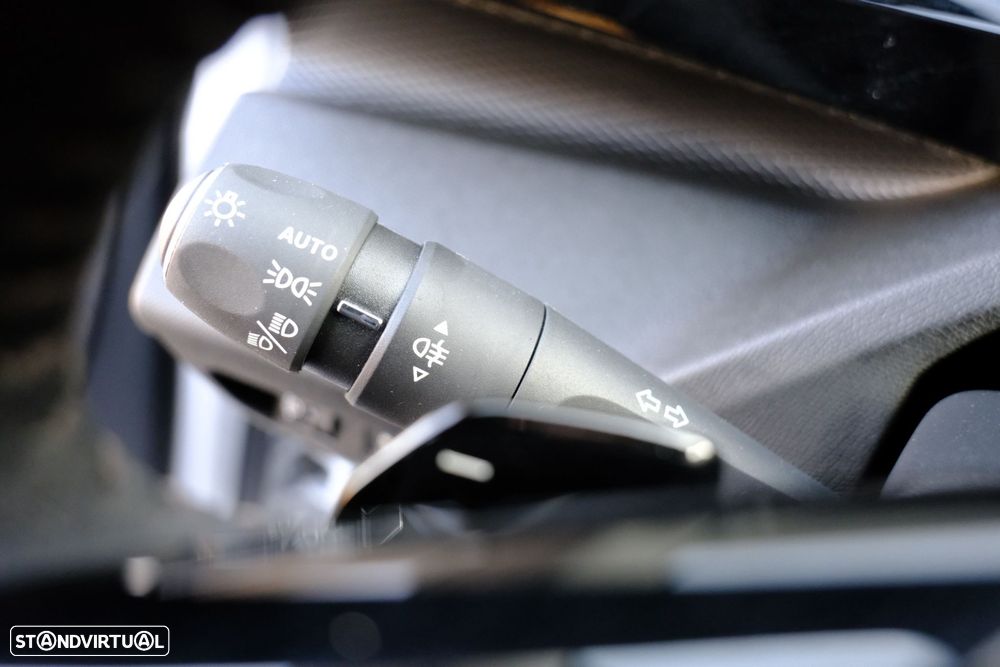 Peugeot 308 1.6 Hybrid Active Pack e-EAT8 - 25