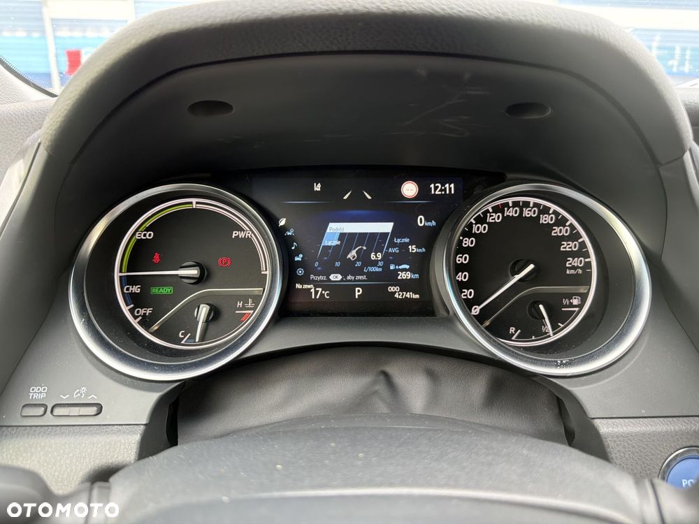Toyota Camry 2.5 Hybrid Comfort CVT - 18