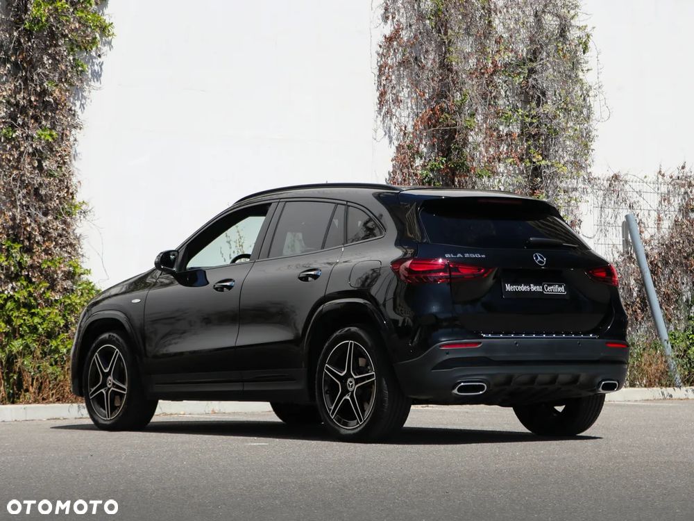Mercedes-Benz GLA 250e AMG Line - 5