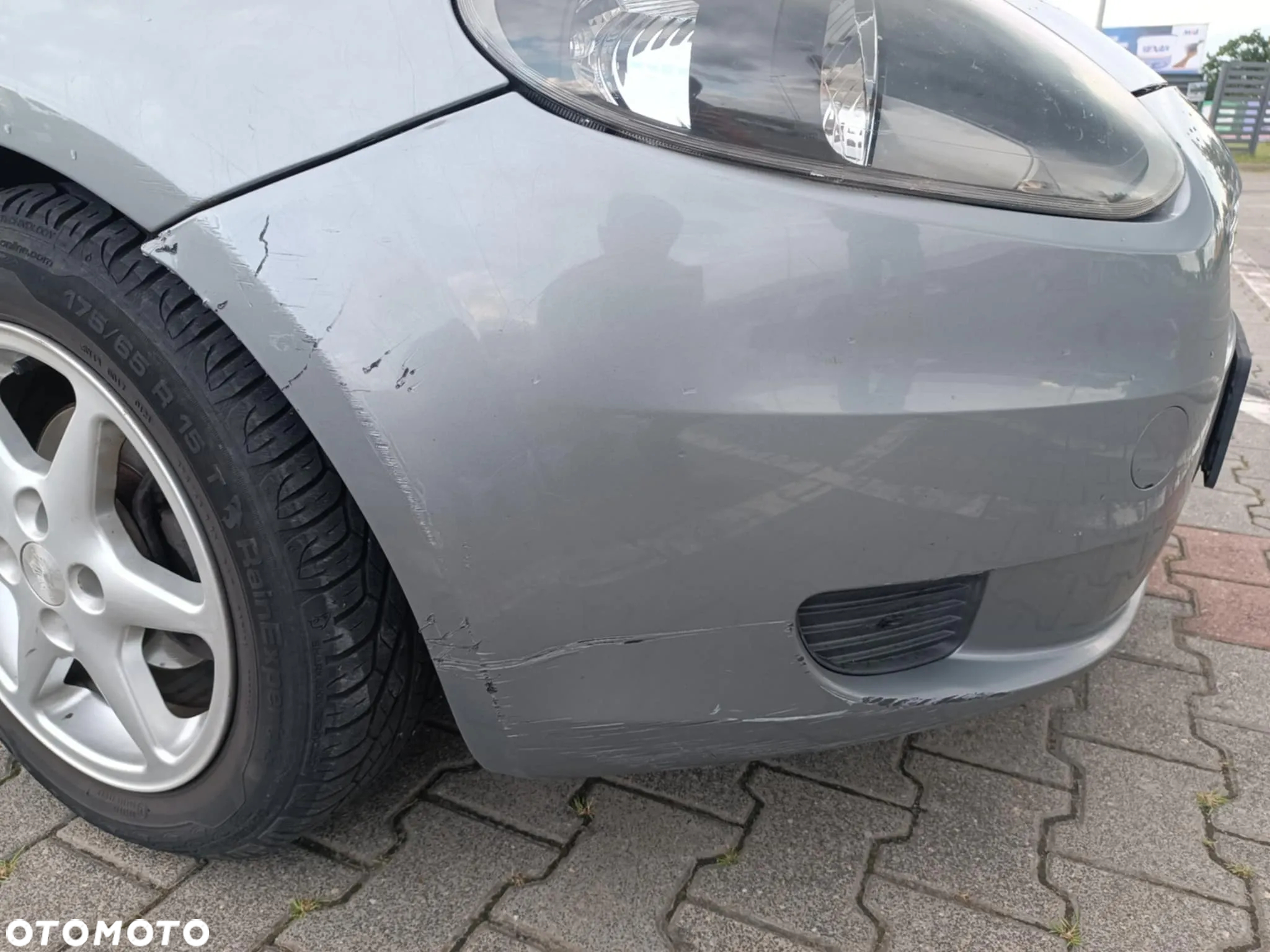 Fiat Punto 1.4 16V Dynamic - 10