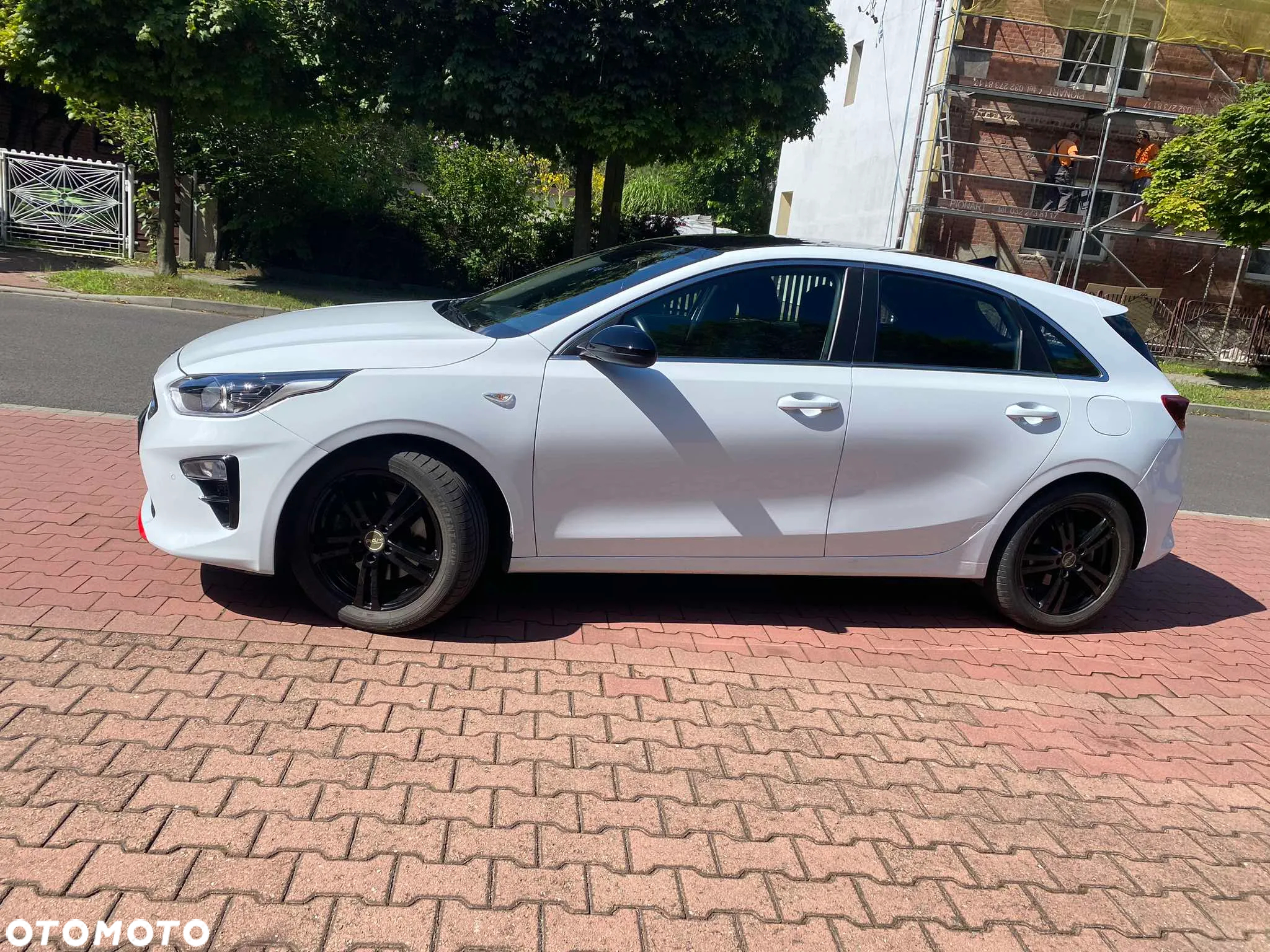 Kia Ceed - 10