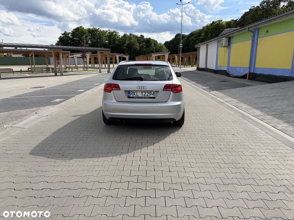Audi A3 Sportback - 4