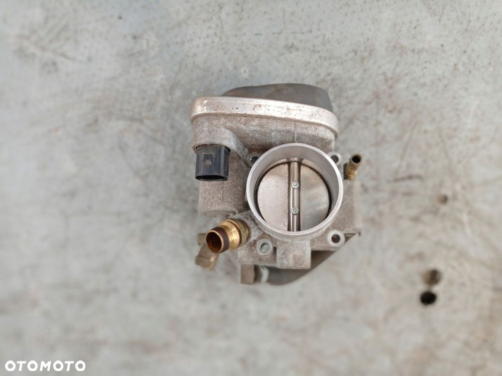 przepustnica opel astra h 1.8 55562380 - 1
