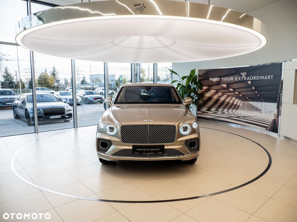 Bentley Bentayga - 3