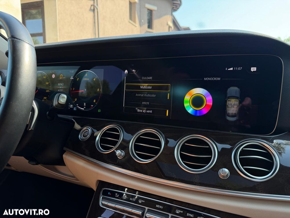 Mercedes-Benz E - 21