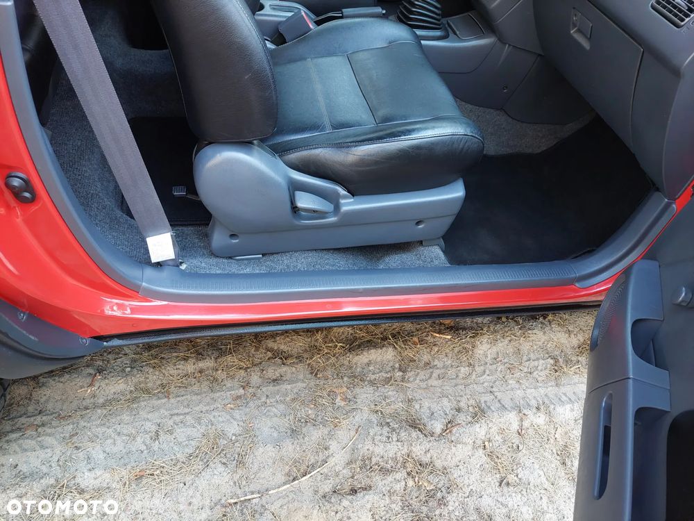 Toyota RAV4 2.0 - 22