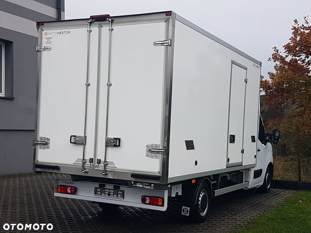 Renault MASTER 8EP CHŁODNIA MROŹNIA 4,22x2,11x2,02 IZOTERMA AGREGAT THERMO KING V-500 MAX GRZANIE KLIMA KRAJOWY - 4