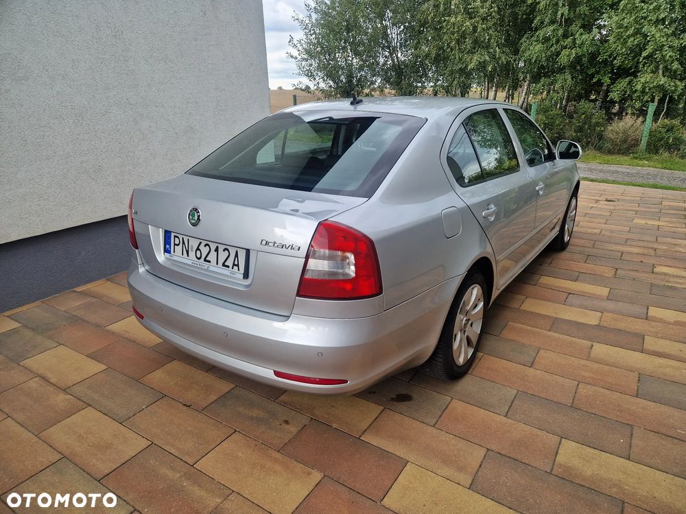 Skoda Octavia 1.6 Elegance - 8