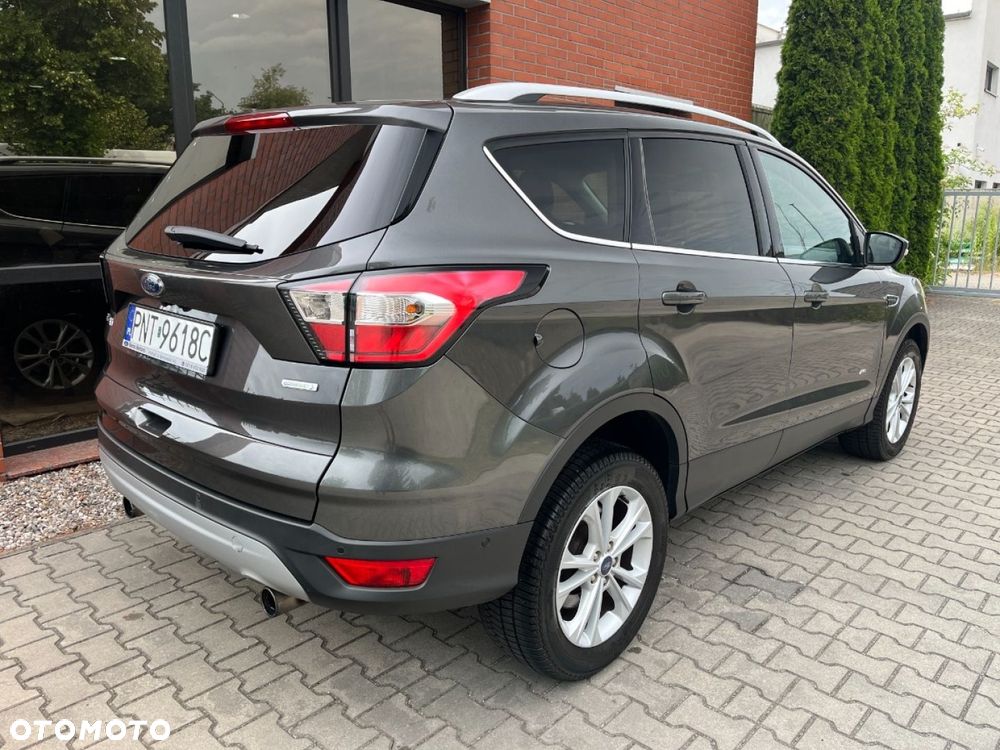 Ford Kuga 1.5 EcoBoost 4x4 Business Edition - 4