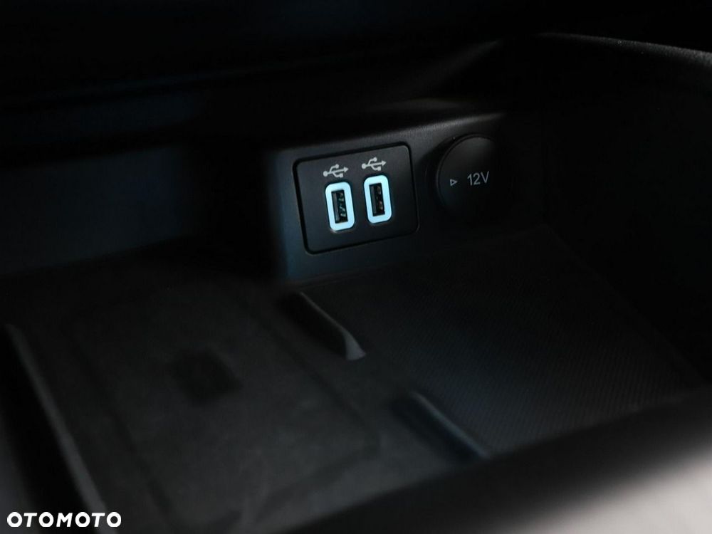 Ford Focus 2.0 EcoBlue Titanium - 28