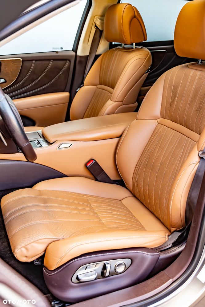 Lexus LS - 20