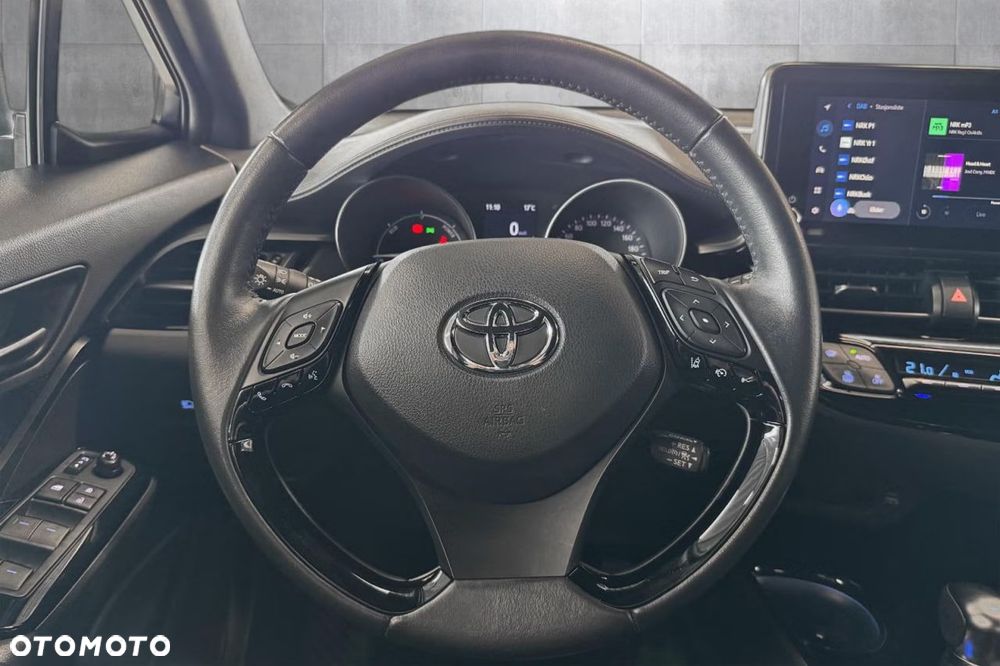 Toyota C-HR Lounge - 13