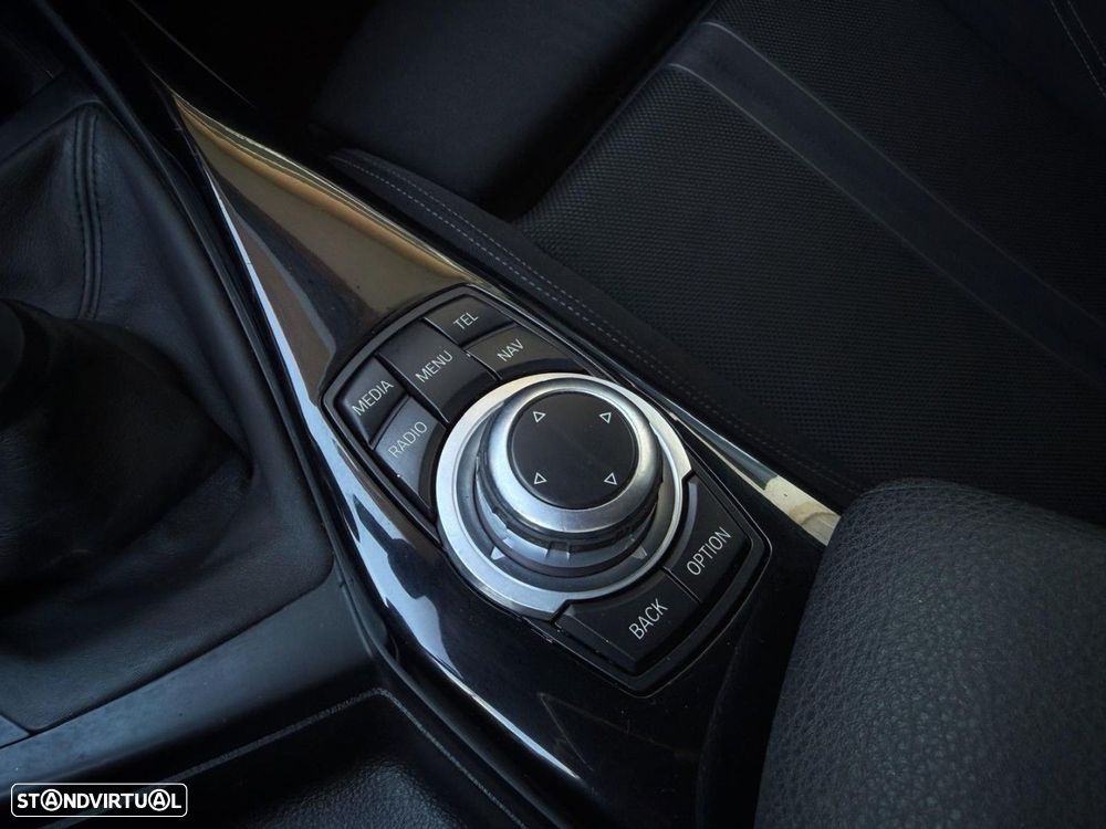 BMW 116 d Line Sport - 16