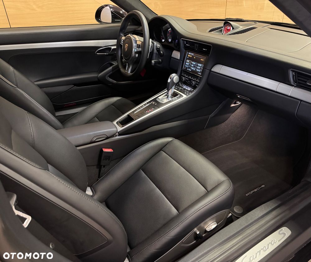 Porsche 911 Carrera S PDK - 8