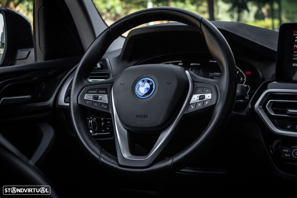 BMW X3 30 e xDrive xLine - 35