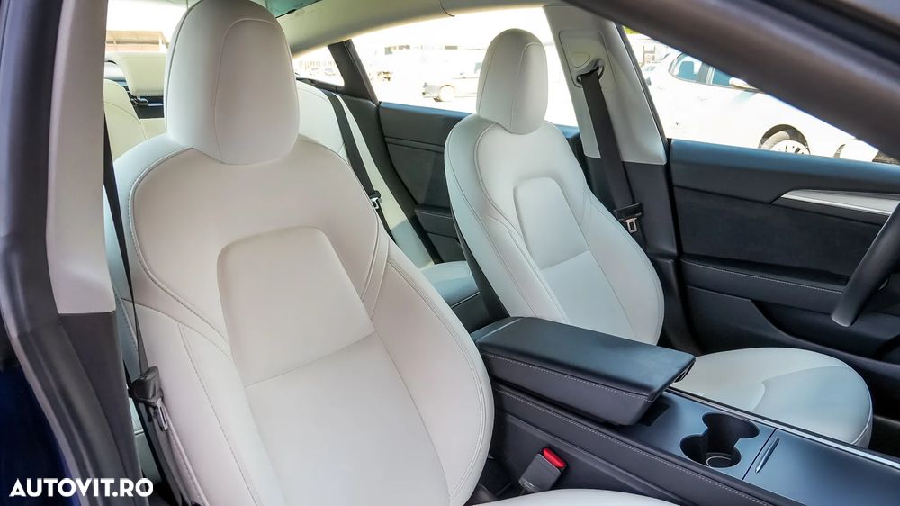Tesla Model 3 Langstreckenbatterie Allradantrieb Dual Motor - 30