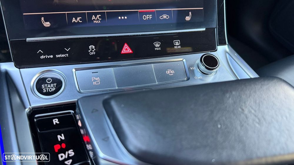 Audi e-tron 55 quattro S line - 42