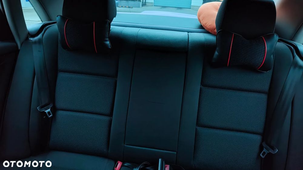 Audi A4 Limousine - 15