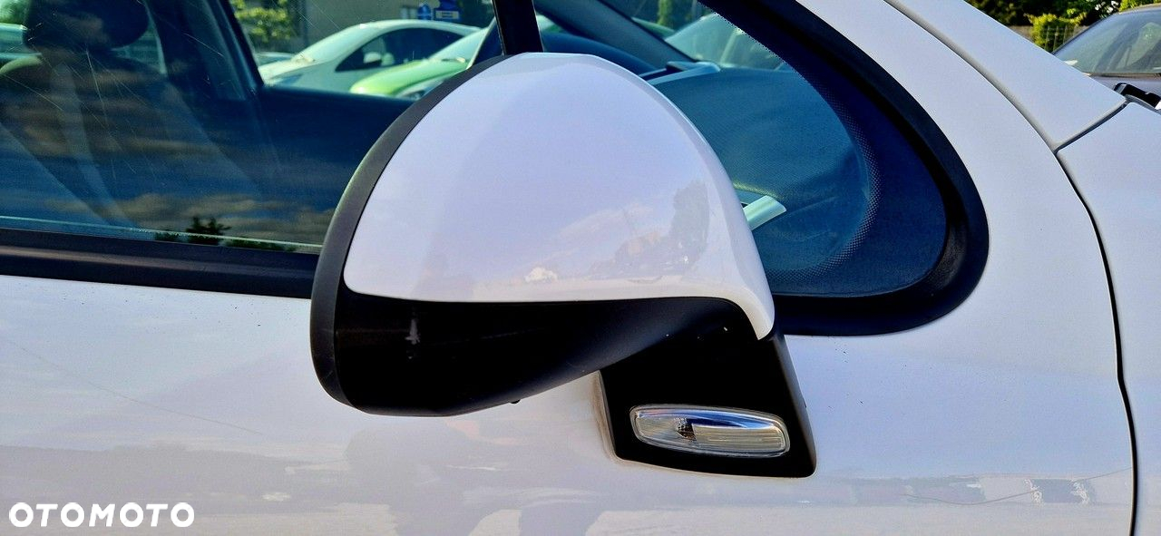 Peugeot 207 1.6 HDi 16V U Move - 25