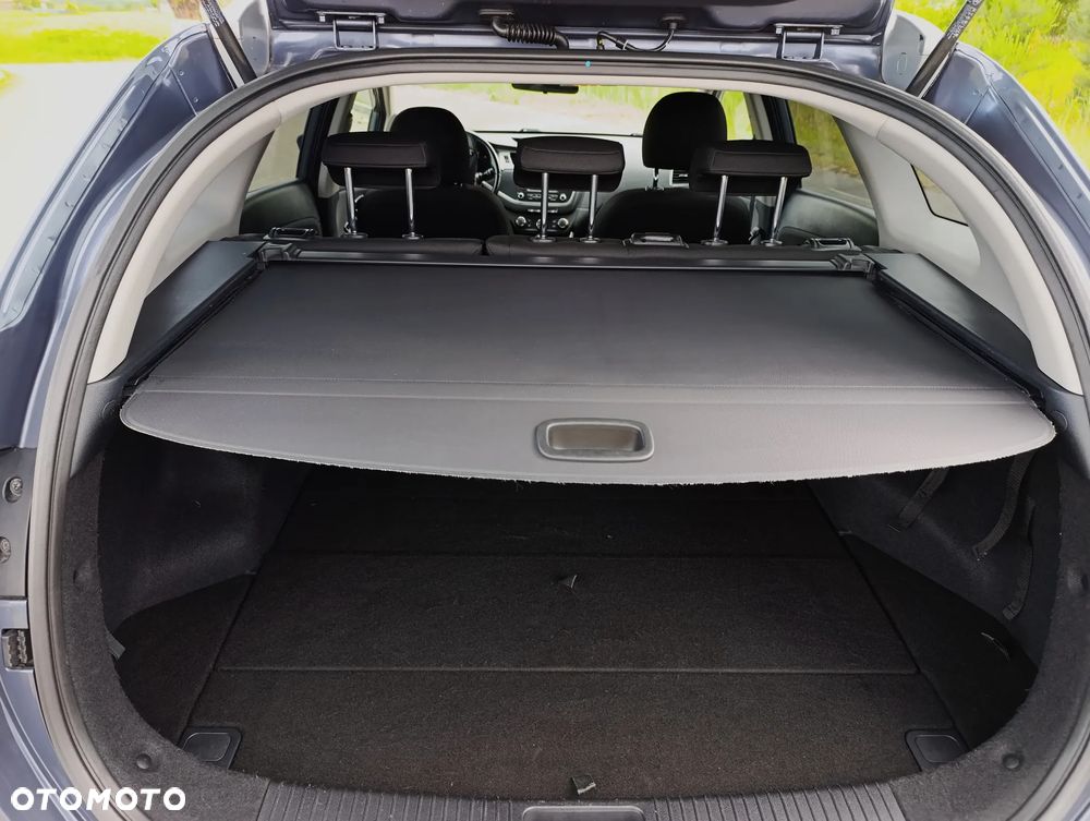 Kia Ceed 1.6 GDI Dream-Team Edition - 29