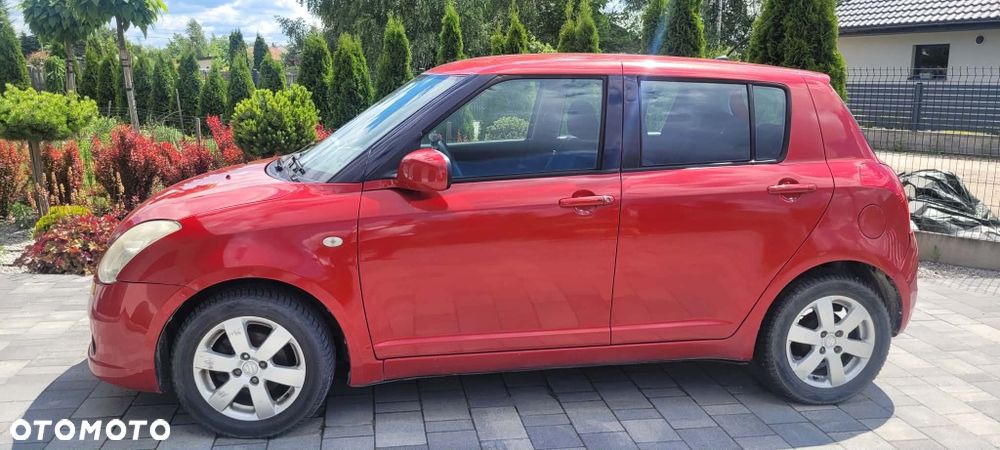 Suzuki Swift - 3