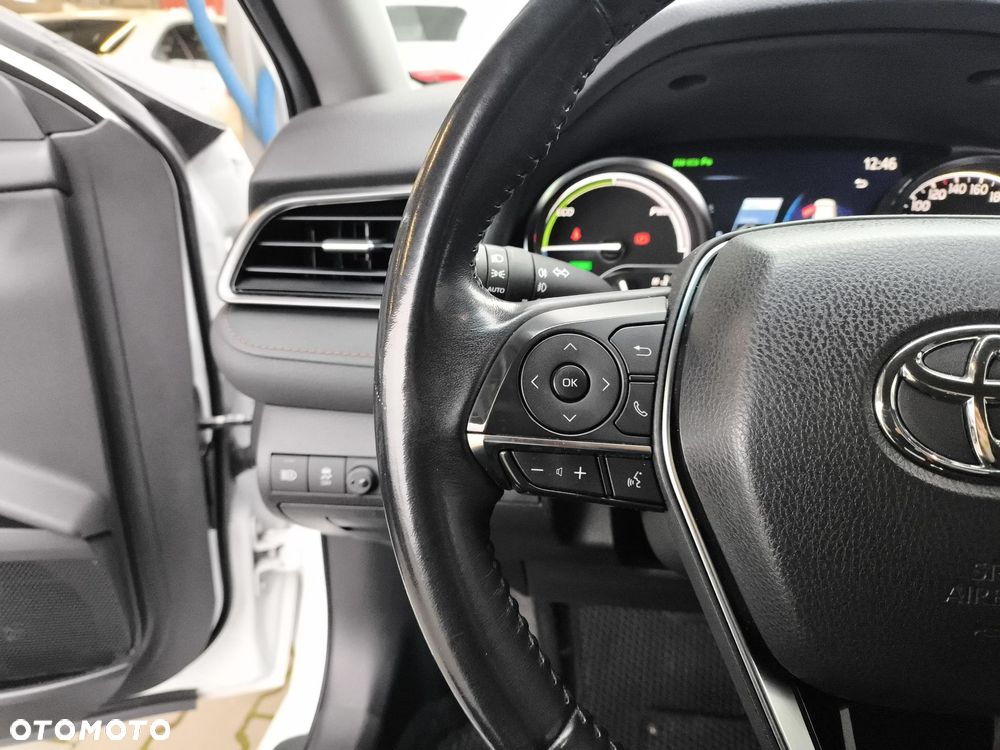 Toyota Camry 2.5 Hybrid Executive CVT - 16