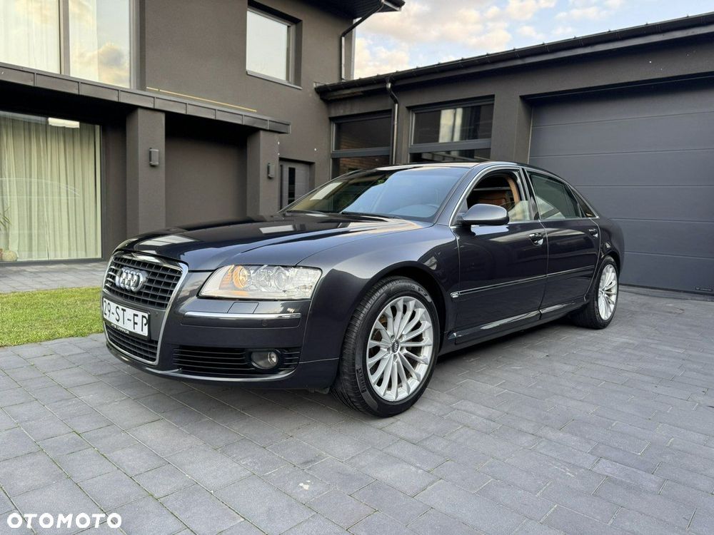 Audi A8 - 7
