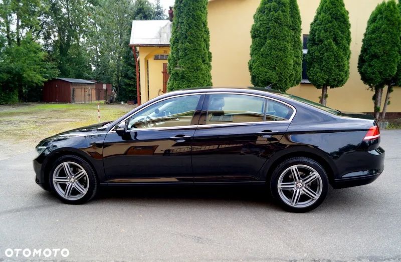 Volkswagen Passat 2.0 TDI BMT Comfortline - 12