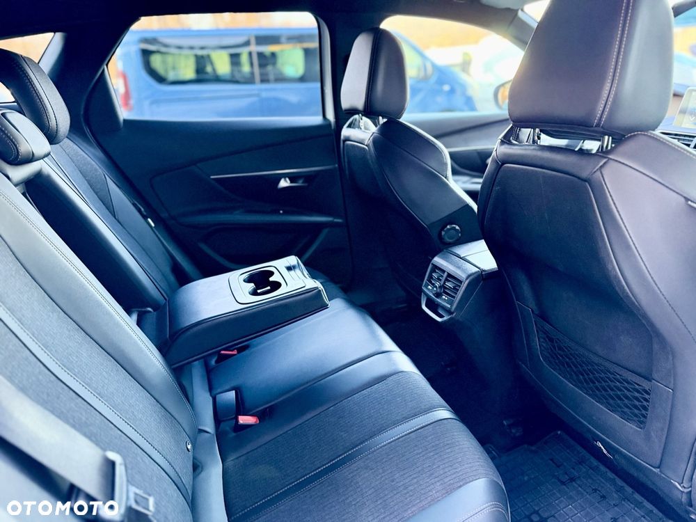 Peugeot 3008 1.6 PureTech GPF GT Line S&S EAT8 - 31