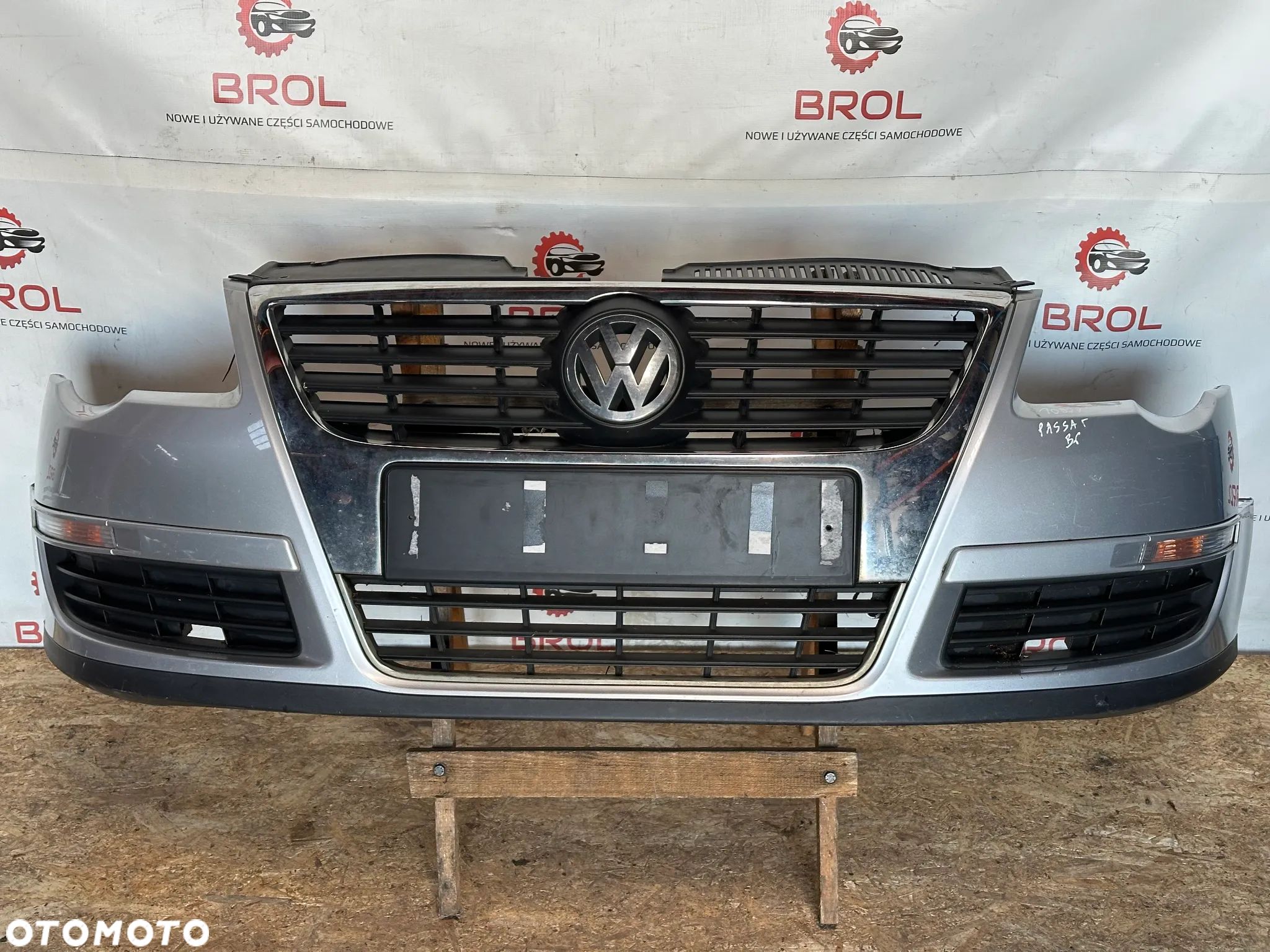 ZDERZAK PRZEDNI VW PASSAT B6  LA7W - 1