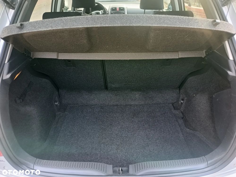 Toyota Auris 1.6 Sol - 25