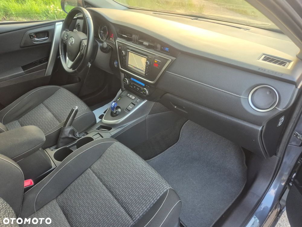 Toyota Auris 1.8 HSD Luna - 37